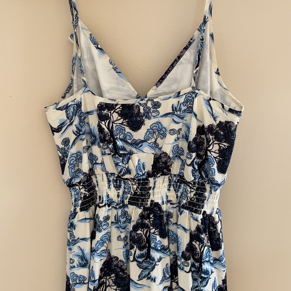 Patterned Maxi Dress - Picture 8 of 11